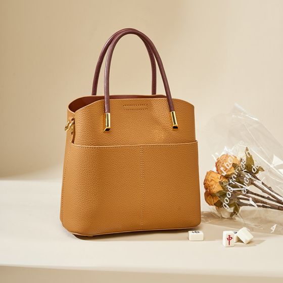 Elova Handcrafted Genuine Leather Crossbody Bag in Black - E301 view 6