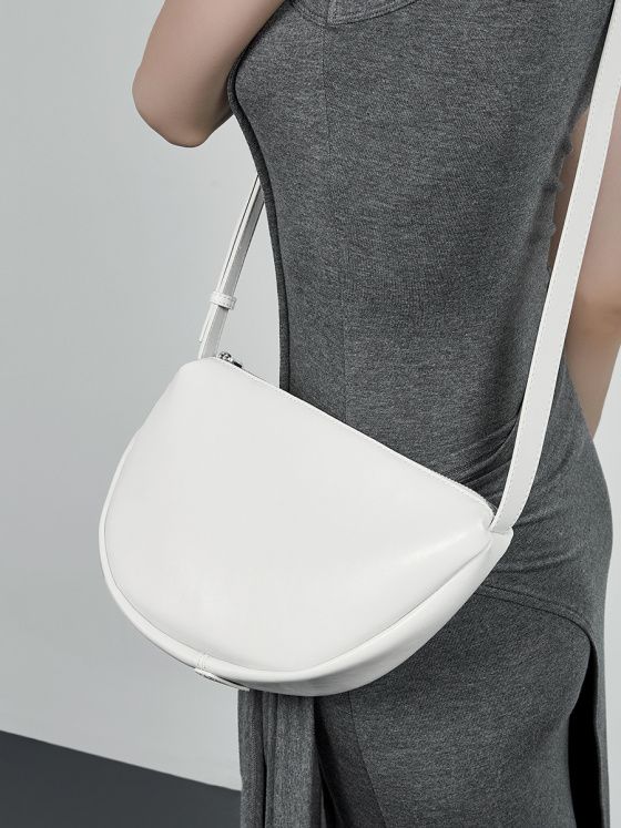 Elova Handcrafted Genuine Leather Crossbody Bag in Black - E657 view 3