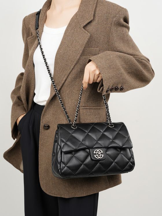 Elova Handcrafted Genuine Leather Crossbody Bag in Black - E225