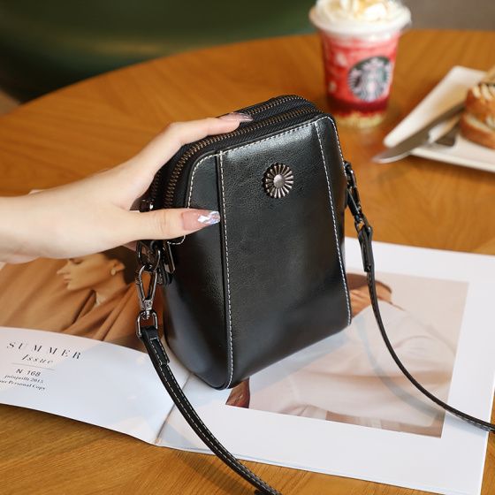 Elova Handcrafted Genuine Leather Crossbody Bag in Black - E324 view 5