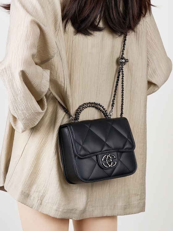 Elova Handcrafted Genuine Leather Crossbody Bag in Black - E230