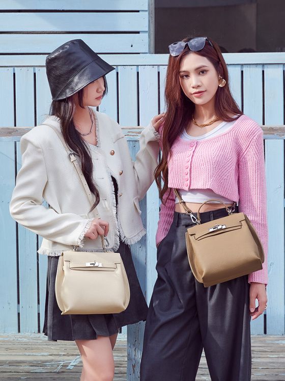 Elova Handcrafted Genuine Leather Crossbody Bag in Black - E452 view 6