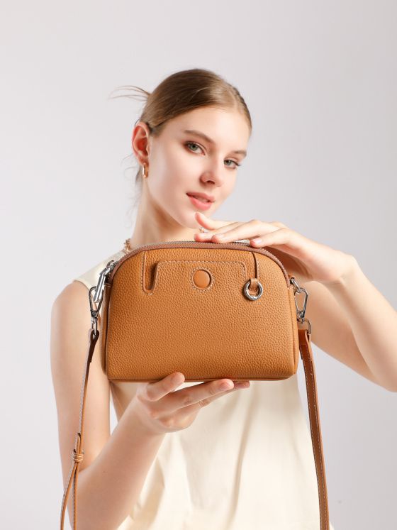 Elova Handcrafted Genuine Leather Crossbody Bag in Black - E714 view 7