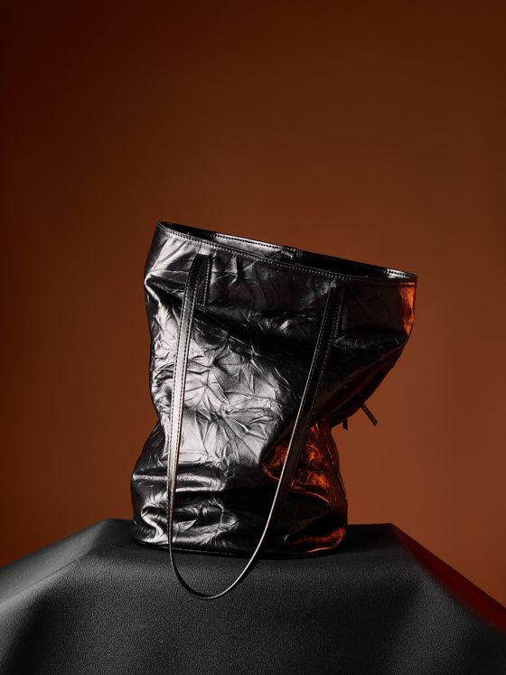 Elova Handcrafted Genuine Leather Tote Bag in Black - E251 view 6