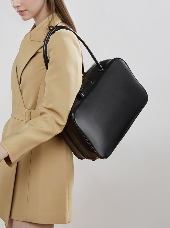 Elova Handcrafted Genuine Leather Bag in Black - E813 view 4