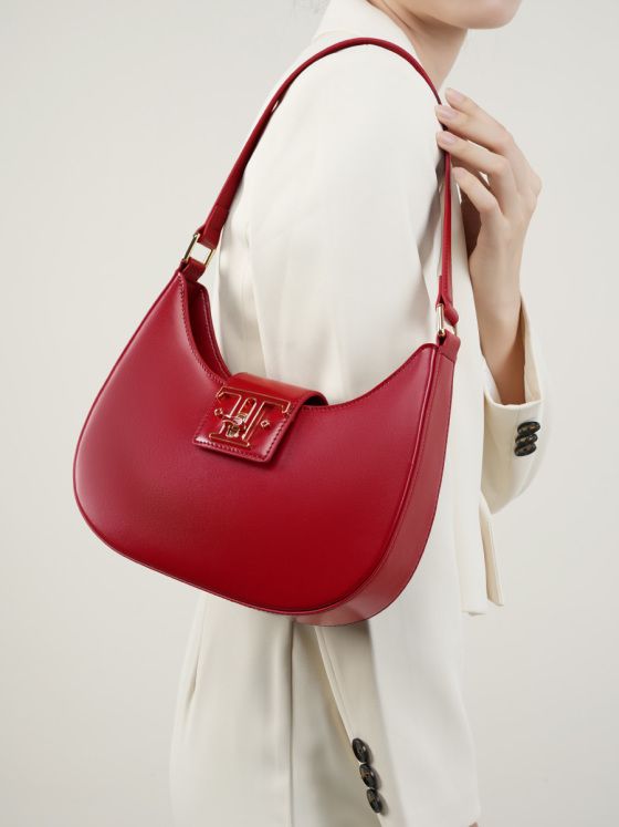 Elova Handcrafted Genuine Leather Shoulder Bag in Black - E429 view 4