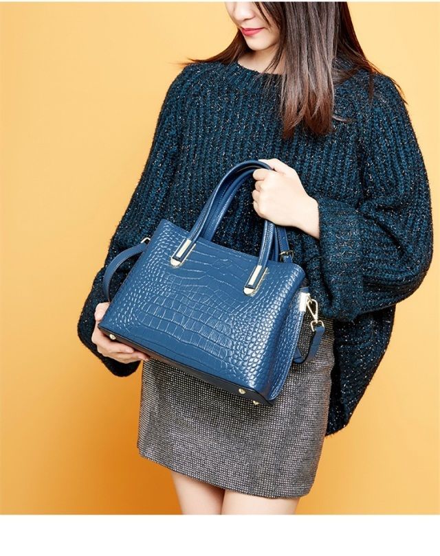 Elova Handcrafted Genuine Leather Bag in Black - E329 view 5