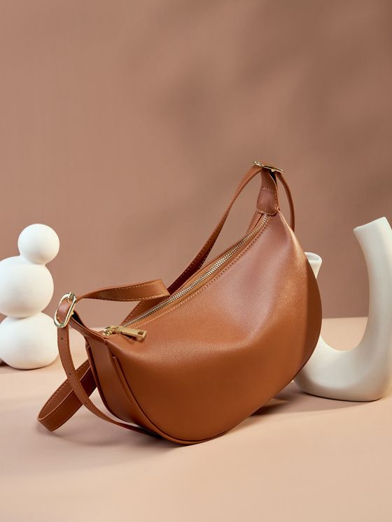 Elova Handcrafted Genuine Leather Crossbody Bag in Black - E286 view 7