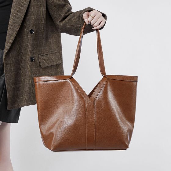 Elova Handcrafted Genuine Leather Tote Bag in Black - E517 view 5