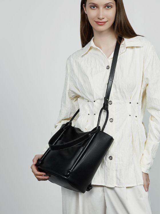 Elova Handcrafted Genuine Leather Tote Bag in Black - E770 view 3