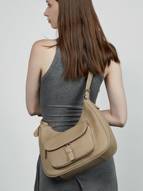 Elova Handcrafted Genuine Leather Crossbody Bag in Black - E656 view 6