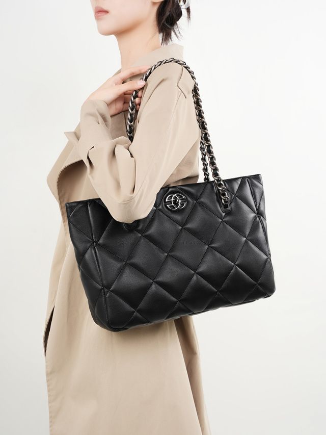 Elova Handcrafted Genuine Leather Crossbody Bag in Black - E224 view 7