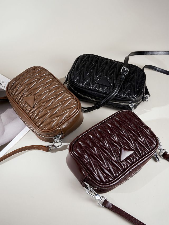 Elova Handcrafted Genuine Leather Crossbody Bag in Black - E348 view 5