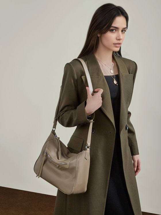 Elova Handcrafted Genuine Leather Crossbody Bag in Black - E809 view 3