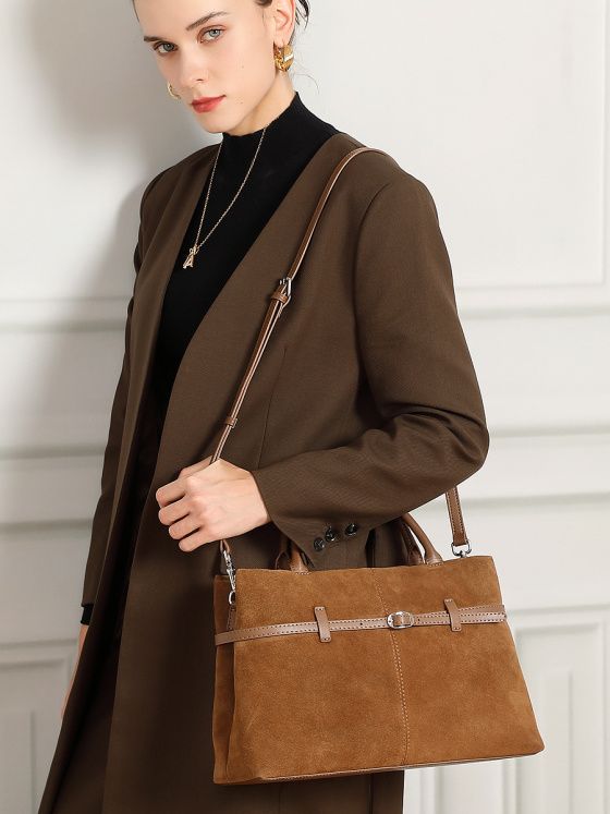 Elova Handcrafted Genuine Leather Crossbody Bag in Black - E754 view 4