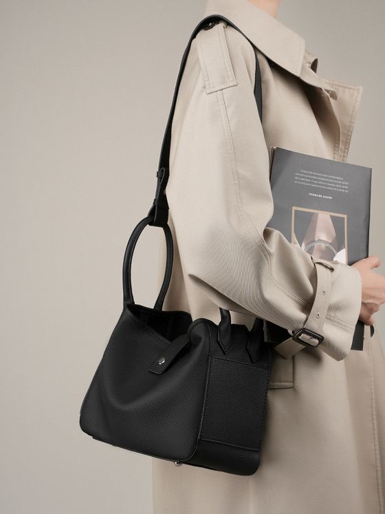 Elova Handcrafted Genuine Leather Bag in Black - E287 view 4