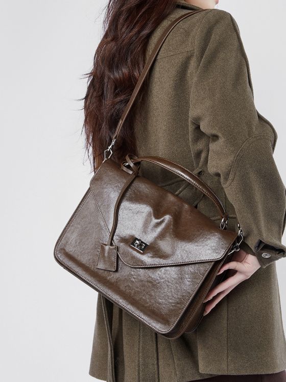 Elova Handcrafted Genuine Leather Crossbody Bag in Black - E512 view 8