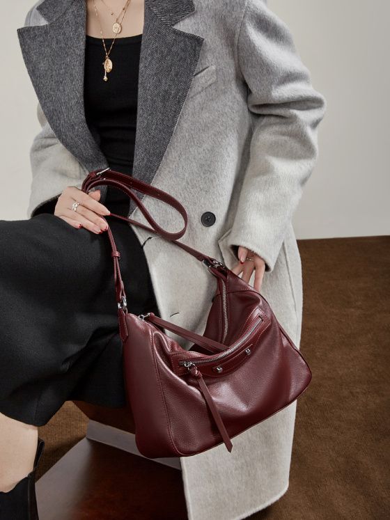 Elova Handcrafted Genuine Leather Crossbody Bag in Black - E809 view 6