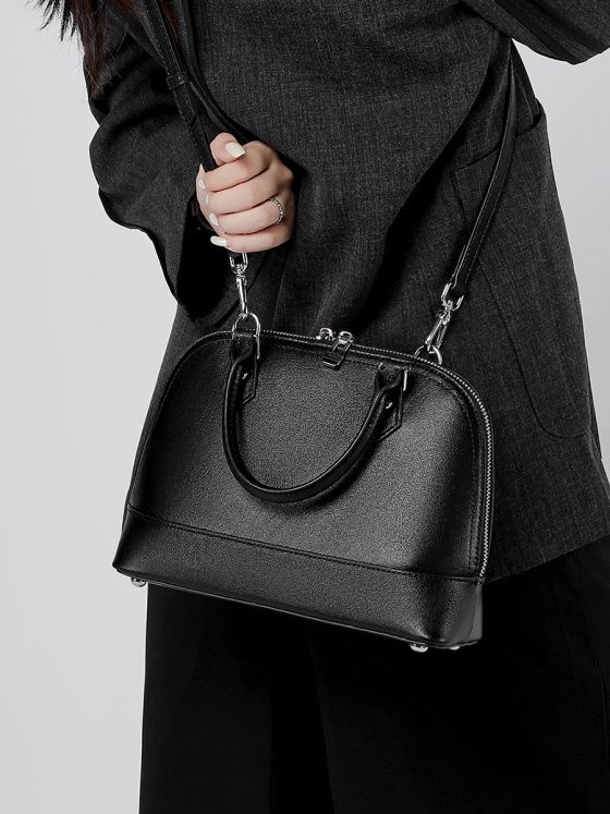 Elova Handcrafted Genuine Leather Crossbody Bag in Black - E530 view 6