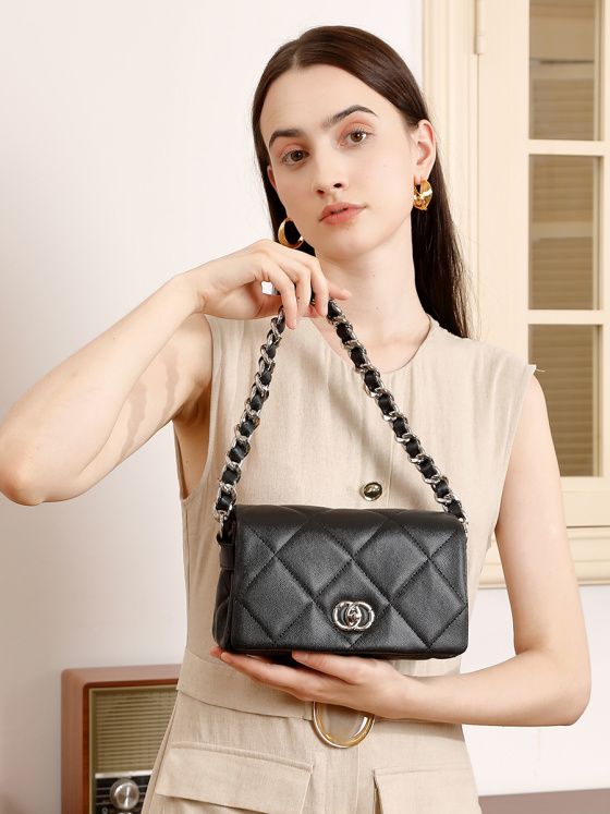 Elova Handcrafted Genuine Leather Crossbody Bag in Black - E676 view 3