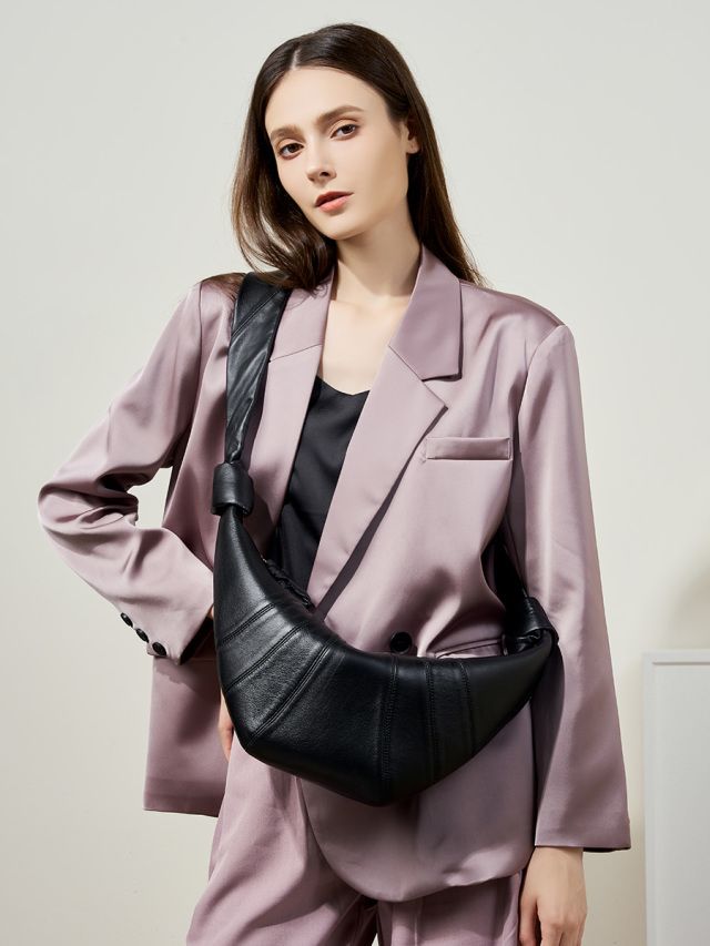 Elova Handcrafted Genuine Leather Crossbody Bag in Black - E403 view 7