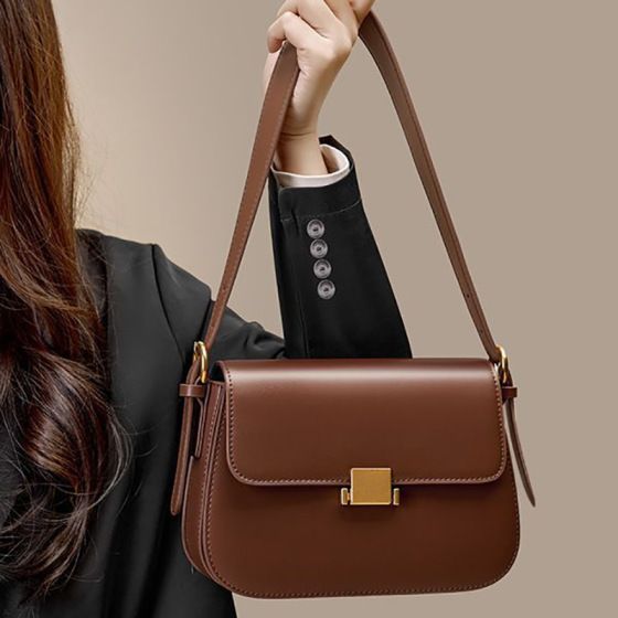 Elova Handcrafted Genuine Leather 1 Crossbody Bag in Black - E164