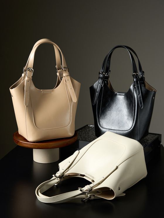 Elova Handcrafted Genuine Leather Crossbody Bag in Black - E384 view 8