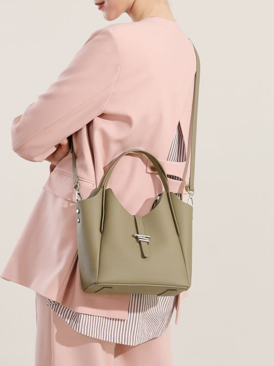 Elova Handcrafted Genuine Leather Crossbody Bag in Black - E587 view 4