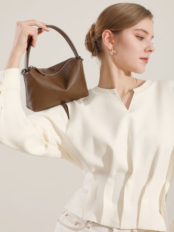 Elova Handcrafted Genuine Leather Crossbody Bag in Black - E595 view 5