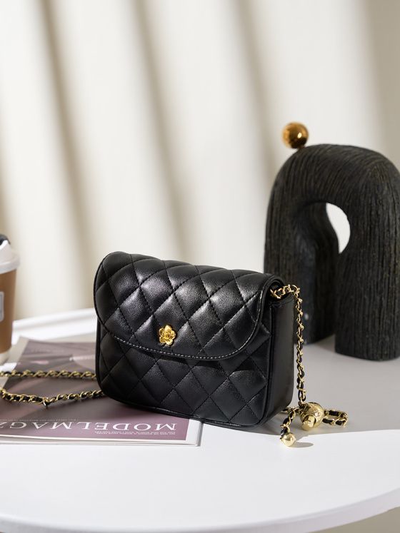 Elova Handcrafted Genuine Leather Crossbody Bag in Black - E233 view 6