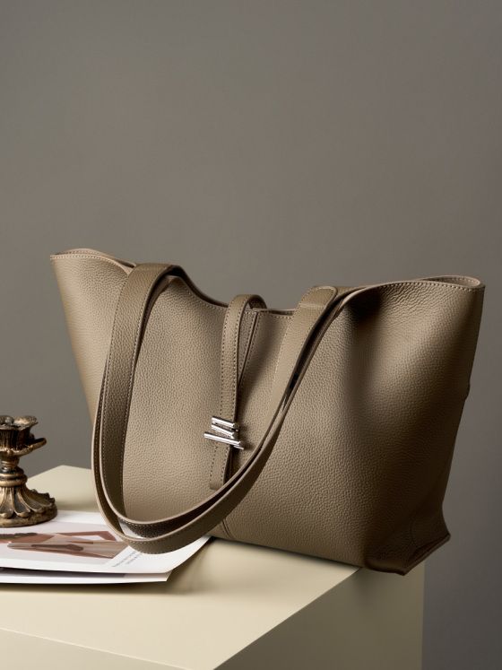 Elova Handcrafted Genuine Leather Tote Bag in Black - E424 view 6