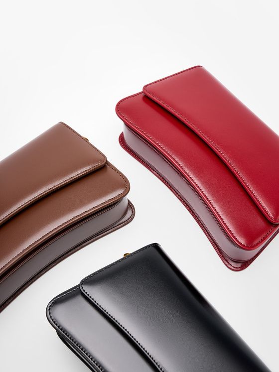 Elova Handcrafted Genuine Leather Crossbody Bag in Black - E228 view 7