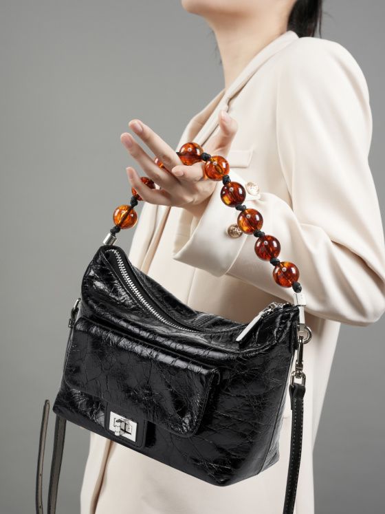 Elova Handcrafted Genuine Leather Crossbody Bag in Black - E474