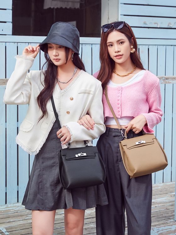 Elova Handcrafted Genuine Leather Crossbody Bag in Black - E452 view 5