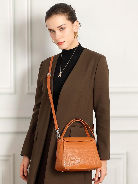 Elova Handcrafted Genuine Leather Crossbody Bag in Black - E744 view 5