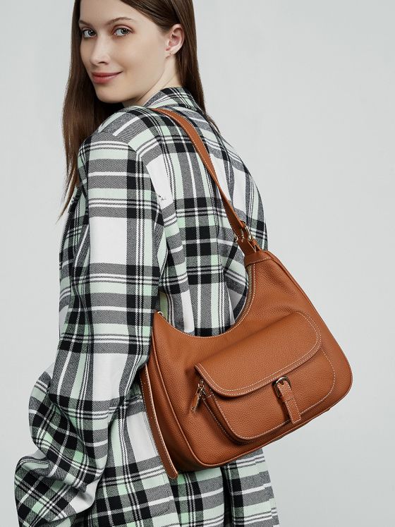 Elova Handcrafted Genuine Leather Crossbody Bag in Black - E656 view 3