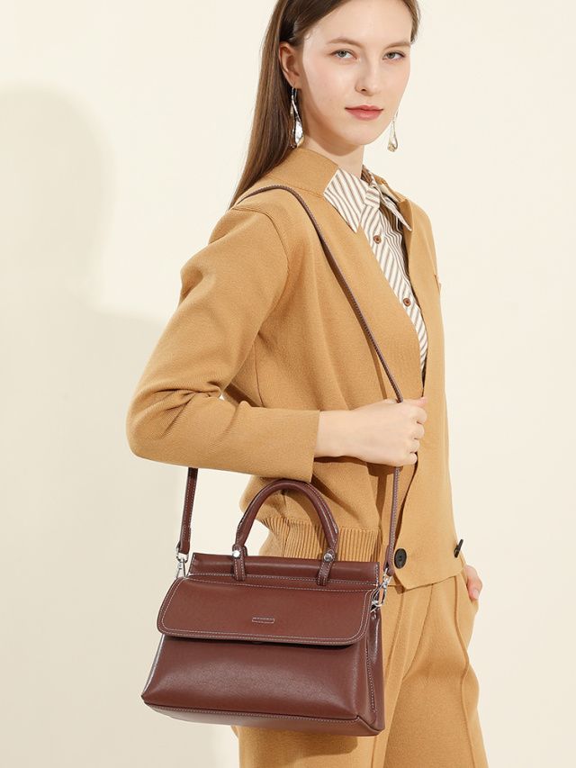 Elova Handcrafted Genuine Leather Crossbody Bag in Black - E555 view 7