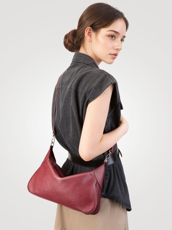 Elova Handcrafted Genuine Leather Crossbody Bag in Black - E745 view 4