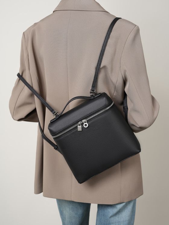 Elova Handcrafted Genuine Leather Piana Bag in Black - E266