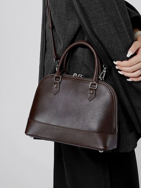 Elova Handcrafted Genuine Leather Crossbody Bag in Black - E530 view 4