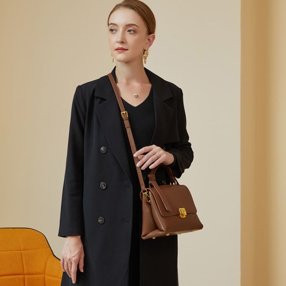 Elova Handcrafted Genuine Leather Crossbody Bag in Black - E331 view 2