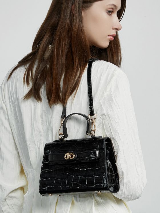 Elova Handcrafted Genuine Leather Crossbody Bag in Black - E649 view 3