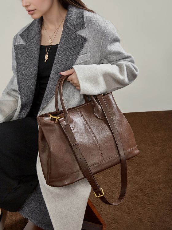 Elova Handcrafted Genuine Leather Crossbody Bag in Black - E803 view 2