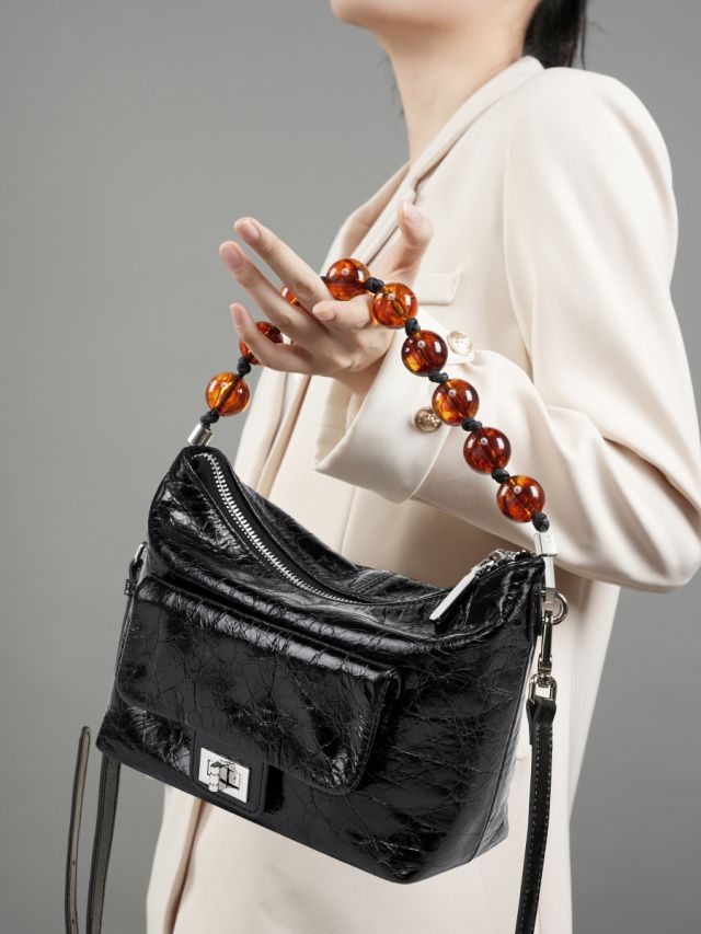 Elova Handcrafted Genuine Leather Crossbody Bag in Black - E474 view 8