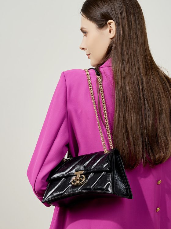 Elova Handcrafted Genuine Leather Crossbody Bag in Black - E411 view 4