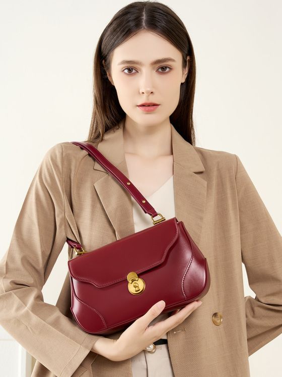 Elova Handcrafted Genuine Leather Crossbody Bag in Black - E371 view 2