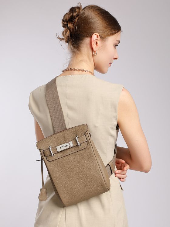 Elova Handcrafted Genuine Leather Togo Crossbody Bag in Black - E708 view 5