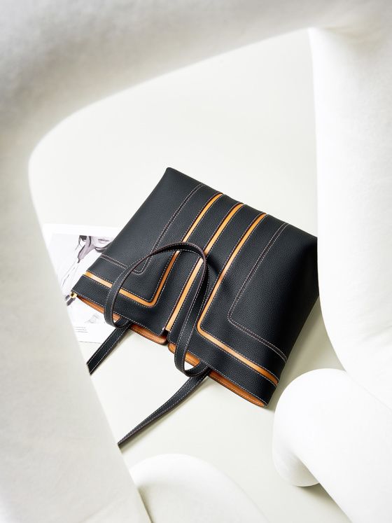 Elova Handcrafted Genuine Leather Crossbody Bag in Black - E234 view 7