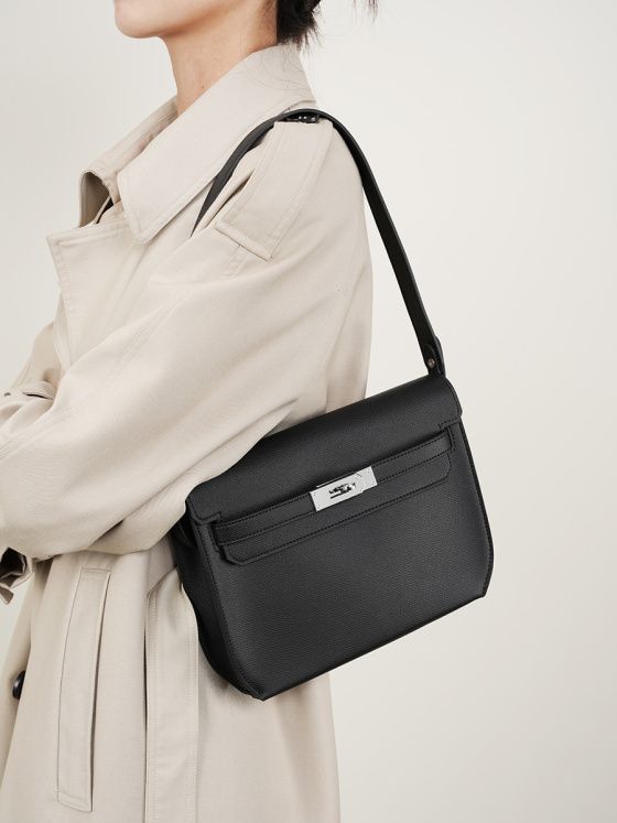 Elova Handcrafted Genuine Leather Crossbody Bag in Black - E262 view 2