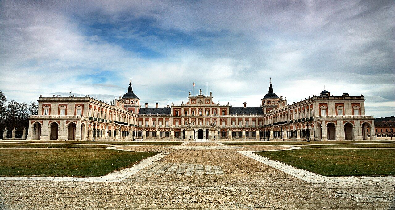 Private Toledo & Aranjuez Royal Palace Tour with Hotel Pickup 